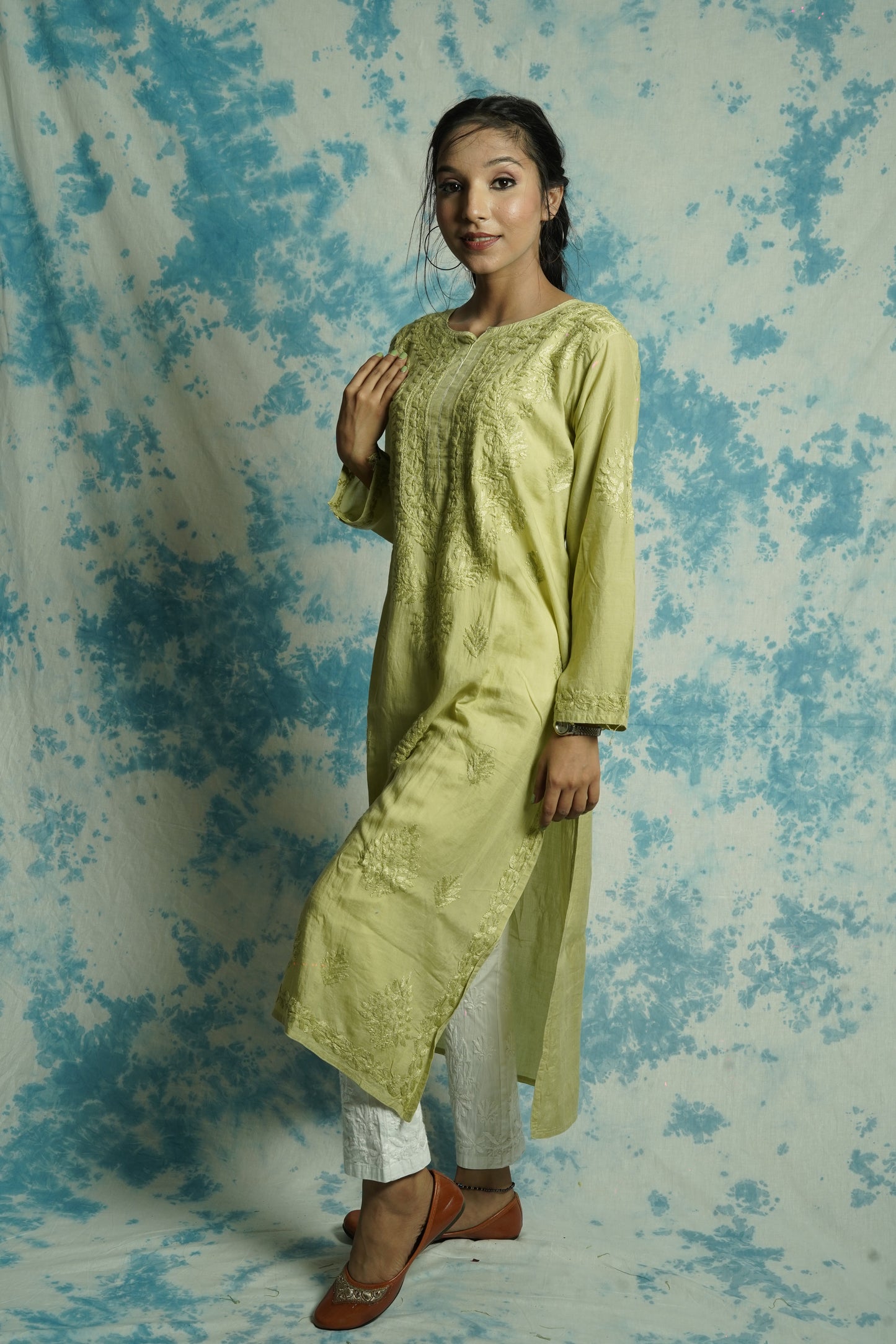 Modal Chikankari long Straight kurti