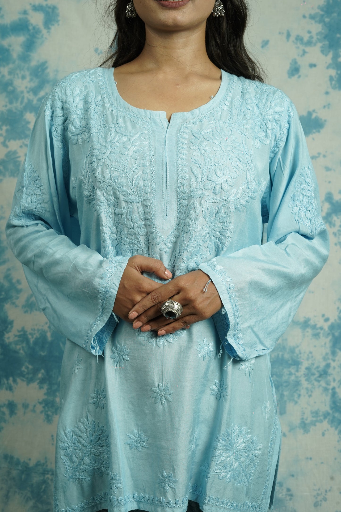 Muslin Short Chikankari kurti